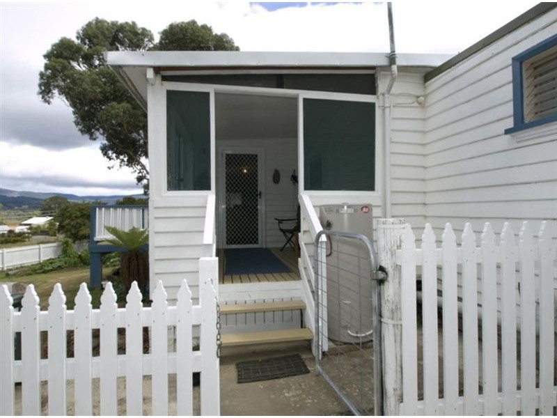 7 Osborne Street, Port Huon TAS 7116