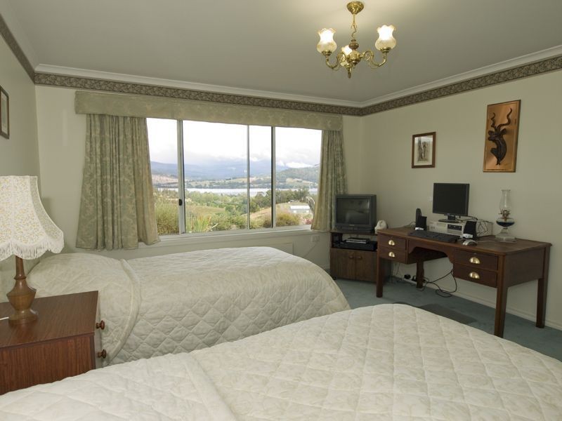 110 Dillons Hill Road, Glaziers Bay TAS 7109