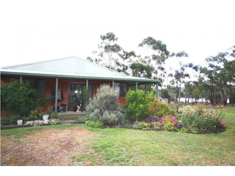 12 Walters Road, Wattle Grove TAS 7109
