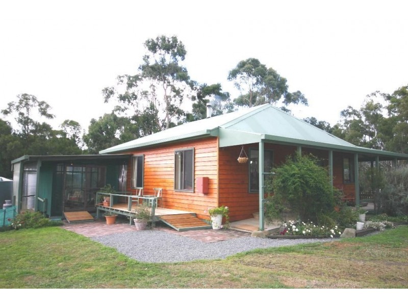 12 Walters Road, Wattle Grove TAS 7109