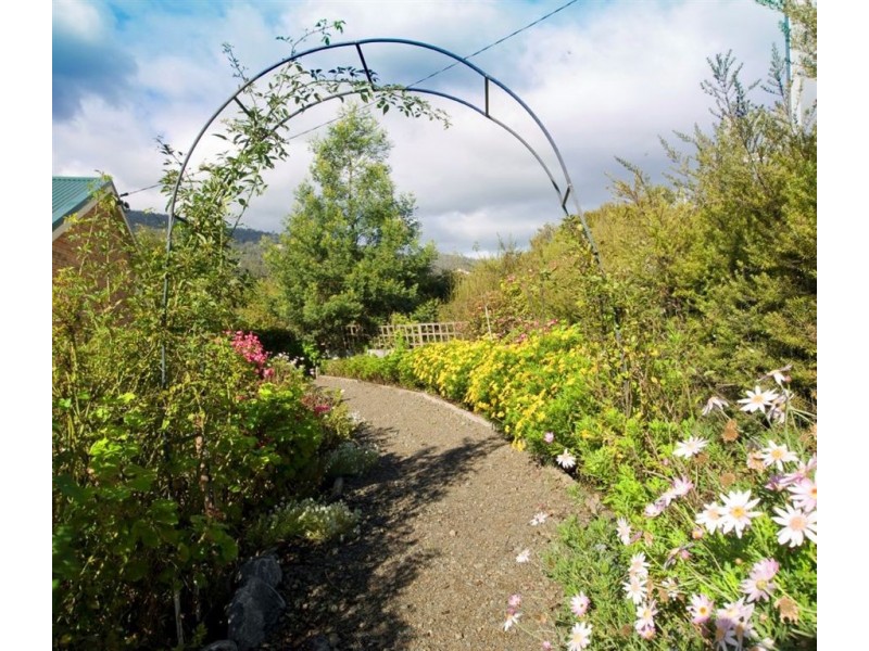 1 Old Apple Court, Huonville TAS 7109