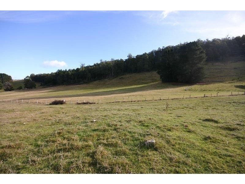 140 Cross Road, Lucaston TAS 7109