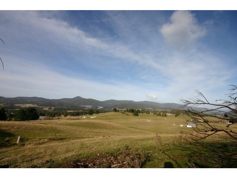 140 Cross Road, Lucaston TAS 7109