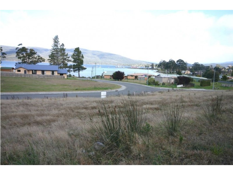 3 Pulfers Road, Dover TAS 7117