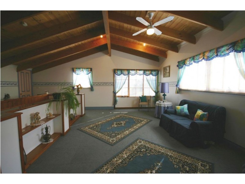 1 Huon Valley, Huonville TAS 7109