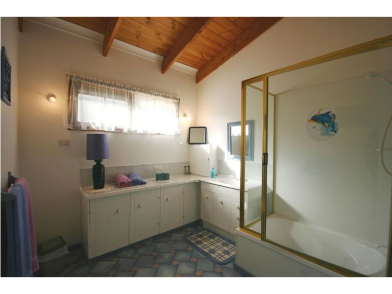 1 Huon Valley, Huonville TAS 7109