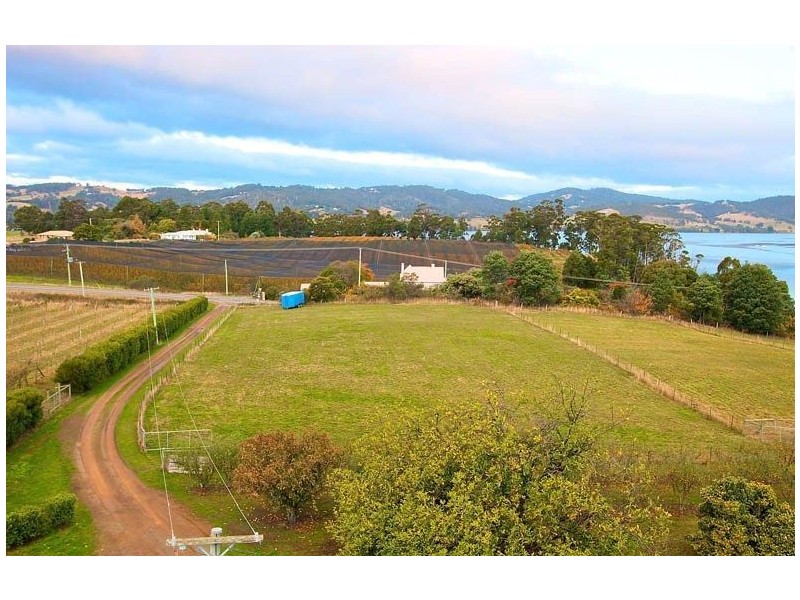 4060 Huon Highway, Castle Forbes Bay TAS 7116