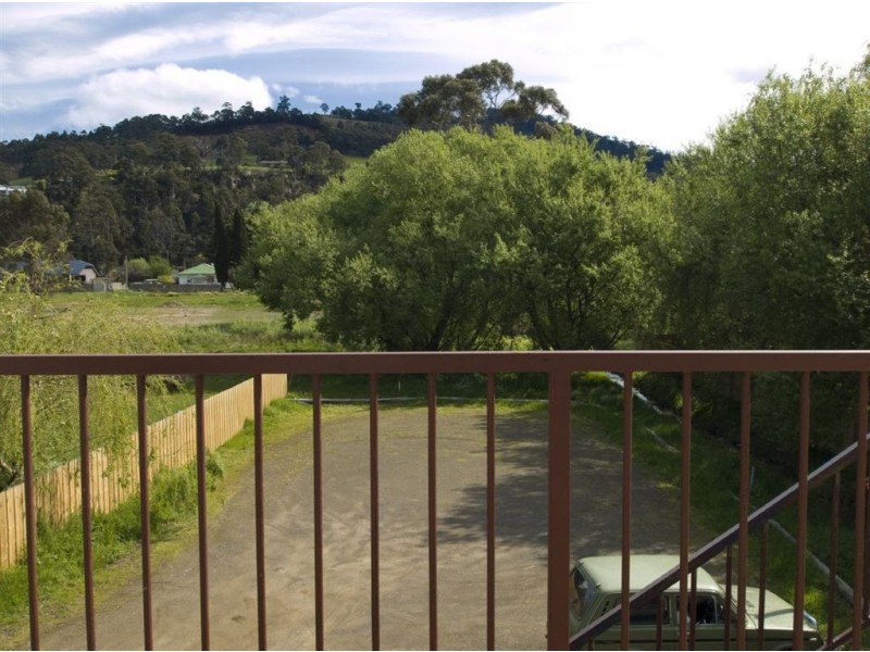 2/13-15 Wilmot Road, Huonville TAS 7109