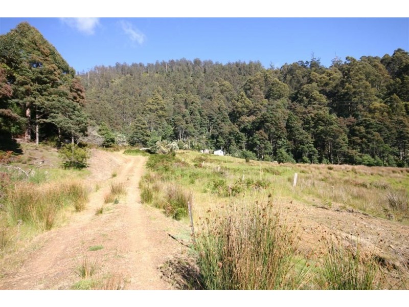 - Crabtree Road, Crabtree TAS 7109