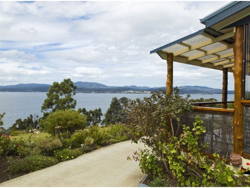 25 Klasen Road, Police Point TAS 7116