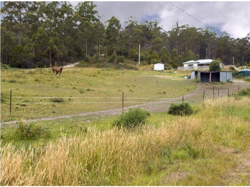 2 Autumn Road (Channel Highway), Cradoc TAS 7109