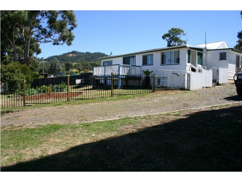 7 Osborne Street, Port Huon TAS 7116