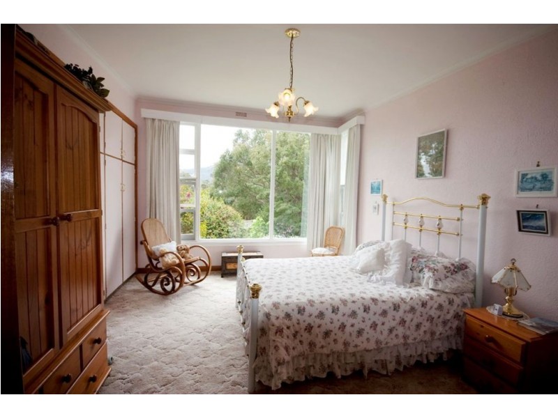 5 Pine Lodge Road, Glen Huon TAS 7109