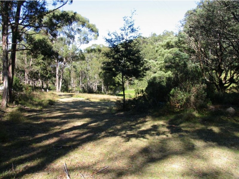 * Knights Road, Huonville TAS 7109