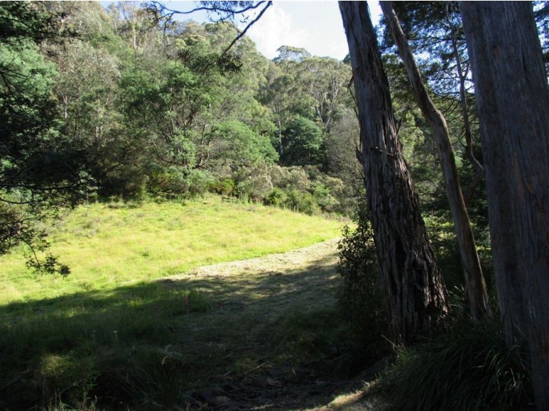 * Knights Road, Huonville TAS 7109