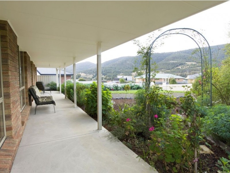 1 Old Apple Court, Huonville TAS 7109