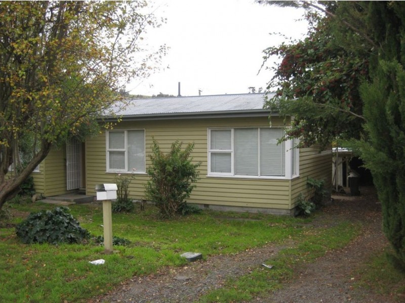8 John Street, Geeveston TAS 7116