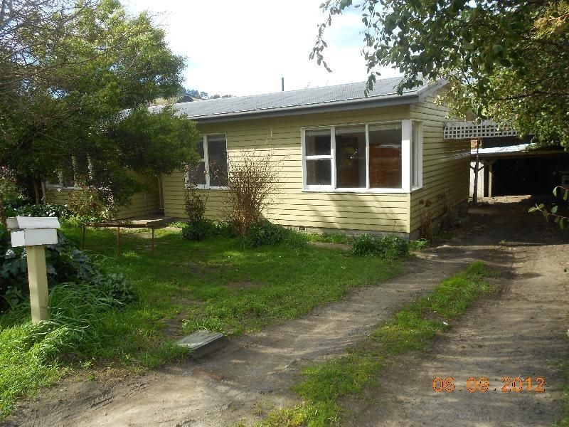 8 John Street, Geeveston TAS 7116