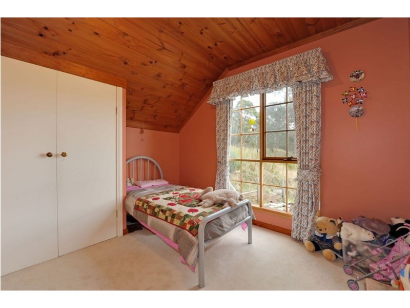 98 Alburys Road, Huonville TAS 7109