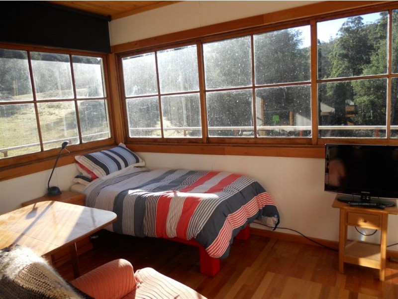 - Donnellys Road, Geeveston TAS 7116