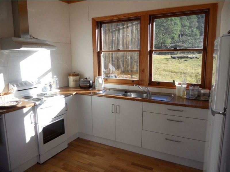 - Donnellys Road, Geeveston TAS 7116