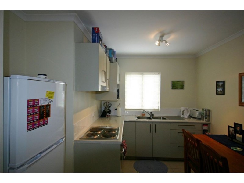 16/1 Lynch Avenue, Huonville TAS 7109