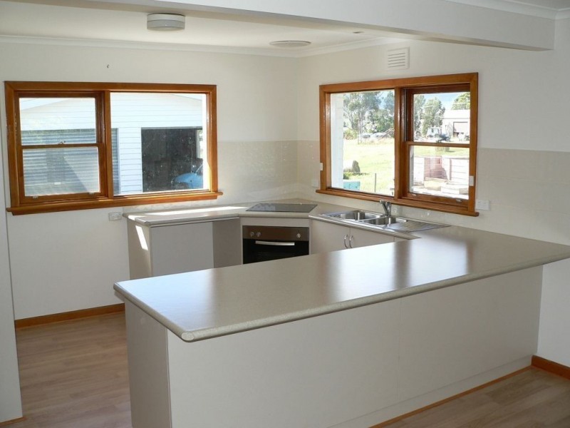 2430 Huon Highway, Huonville TAS 7109
