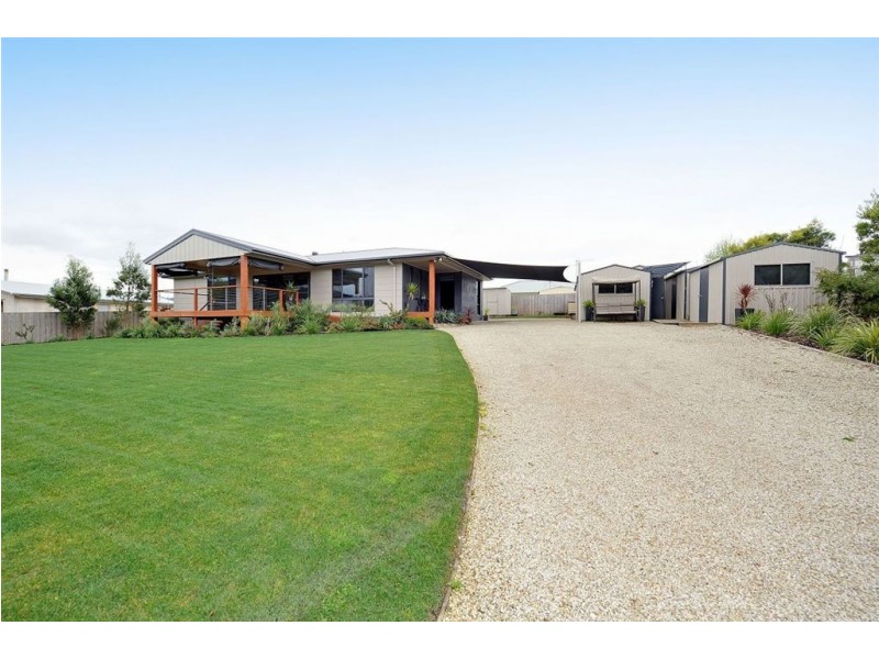 12 Emma Street, Cygnet TAS 7112