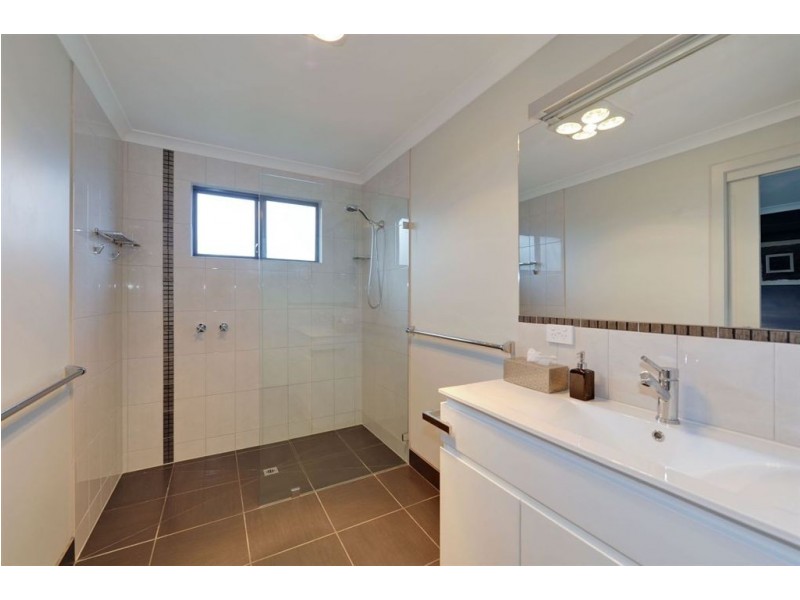 12 Emma Street, Cygnet TAS 7112