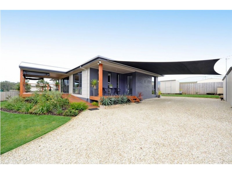 12 Emma Street, Cygnet TAS 7112