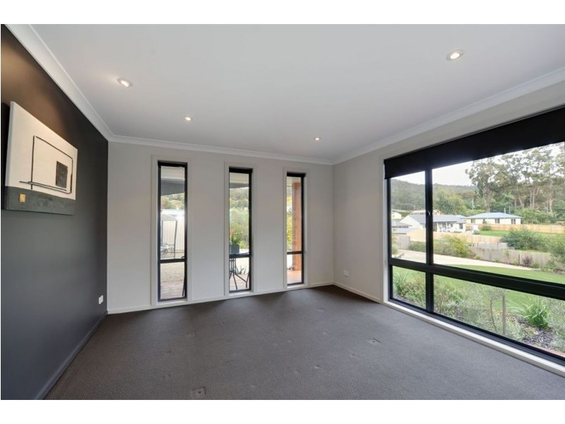 12 Emma Street, Cygnet TAS 7112