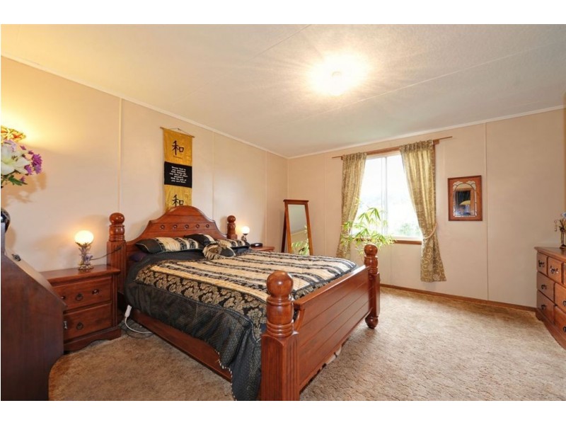 20 Emma Street, Cygnet TAS 7112