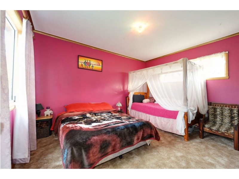20 Emma Street, Cygnet TAS 7112