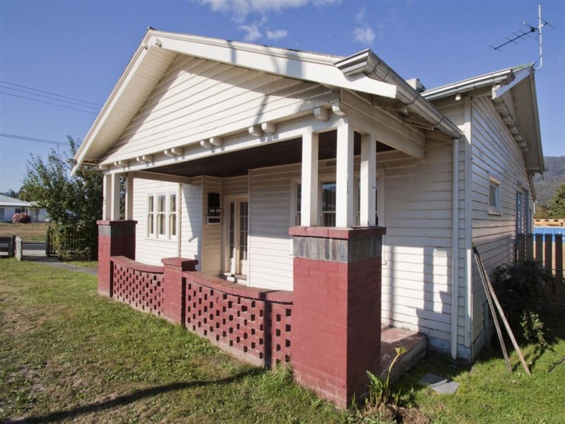 82 Main Road, Huonville TAS 7109