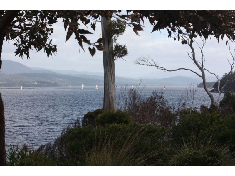 25 Charlotte Cove Road, Charlotte Cove TAS 7112