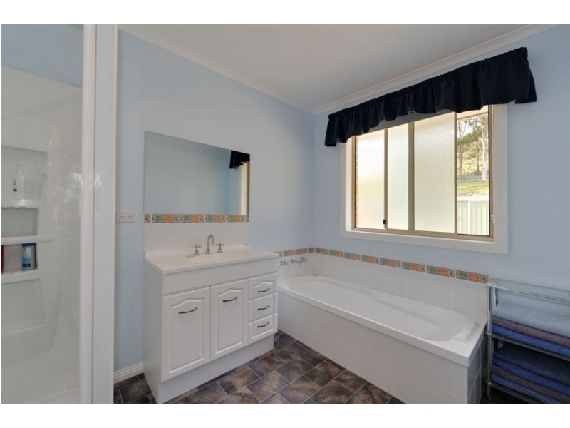 35 Kallista Drive, Huonville TAS 7109