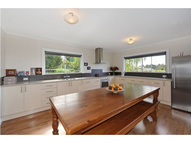 24 Thomas Road, Woodbridge TAS 7162