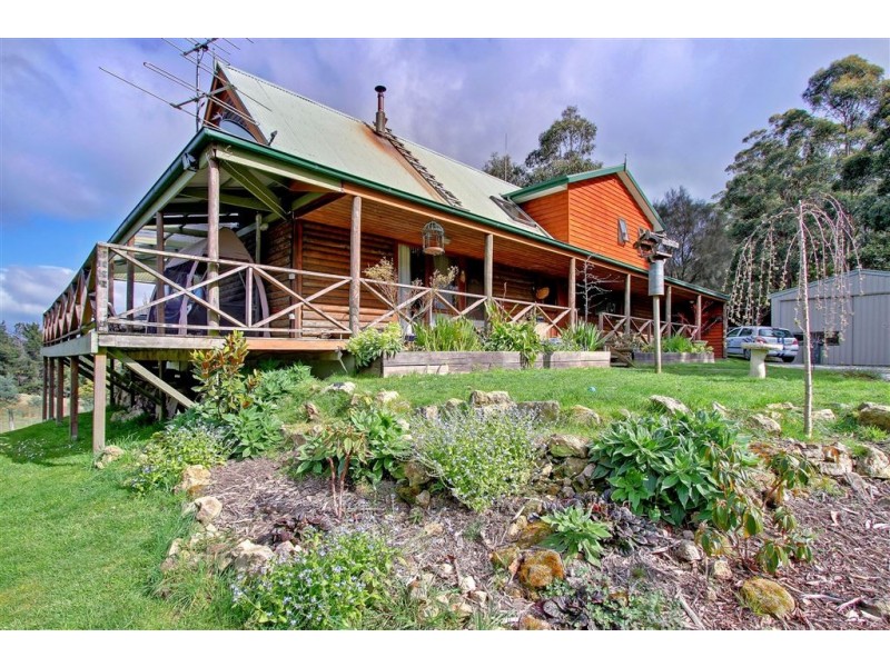 270 Cross Road, Gardners Bay TAS 7112