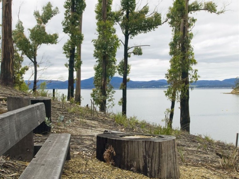 537 Esperance Coast Road, Police Point TAS 7116