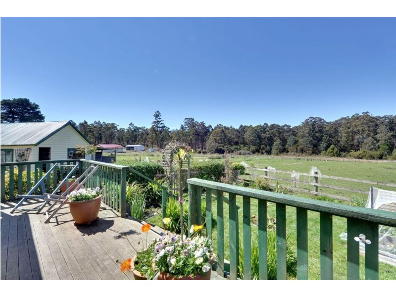 239 Police Point Road, Police Point TAS 7116