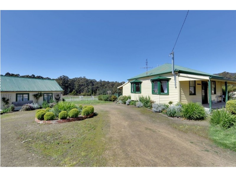 239 Police Point Road, Police Point TAS 7116