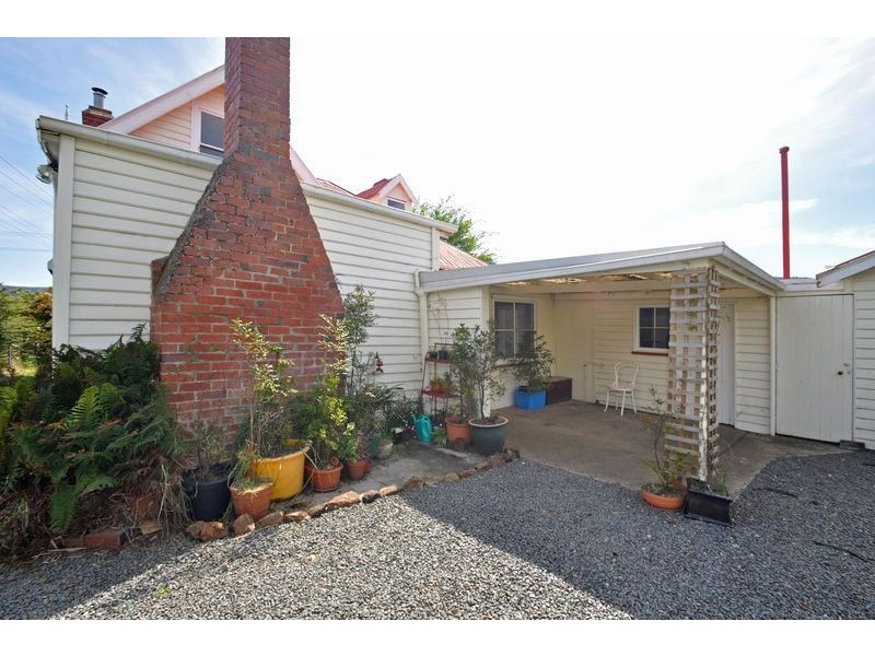 26 Sale Street, Huonville TAS 7109