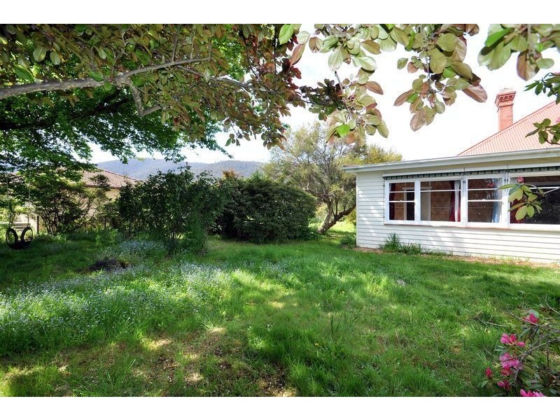 26 Sale Street, Huonville TAS 7109