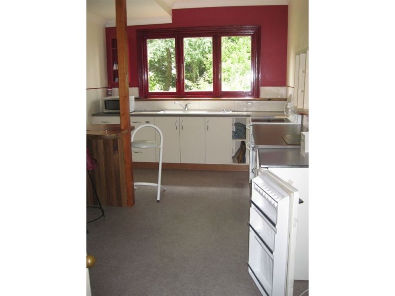 8 Evans Road, Port Huon TAS 7116