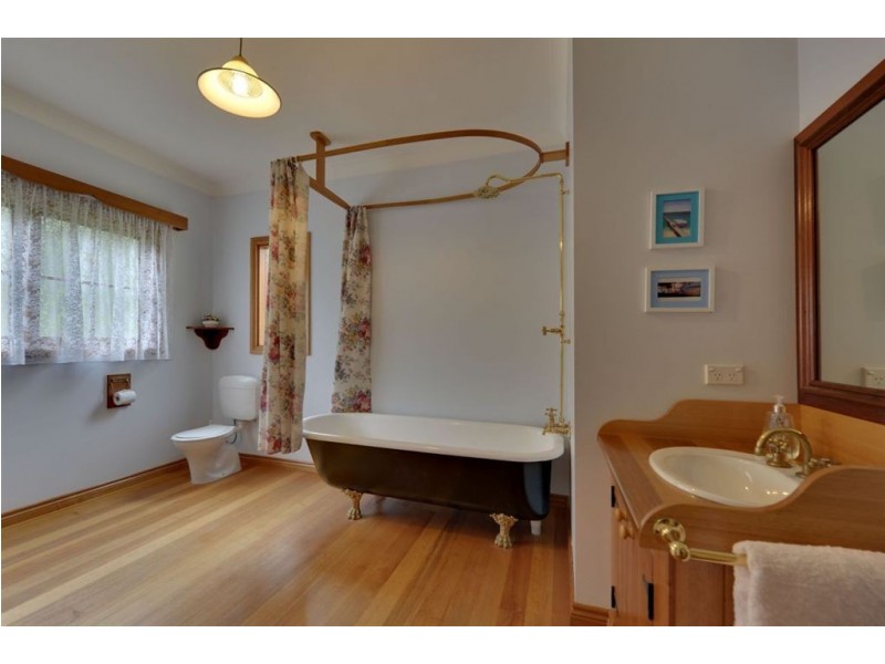 42 Kallista Drive, Huonville TAS 7109