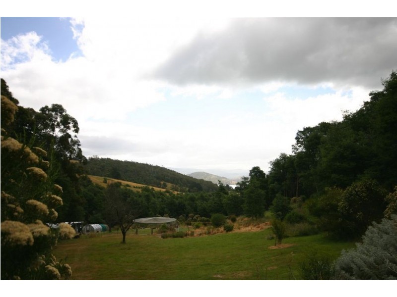 30 Ginns Road, Wattle Grove TAS 7109