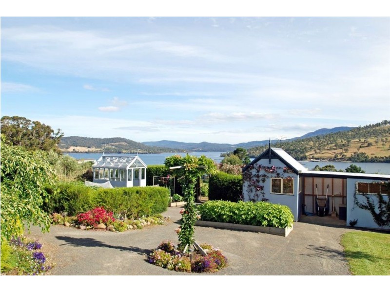 28 Arthur Street, Port Huon TAS 7116