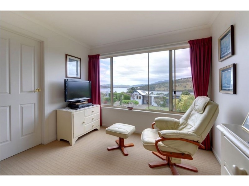 28 Arthur Street, Port Huon TAS 7116