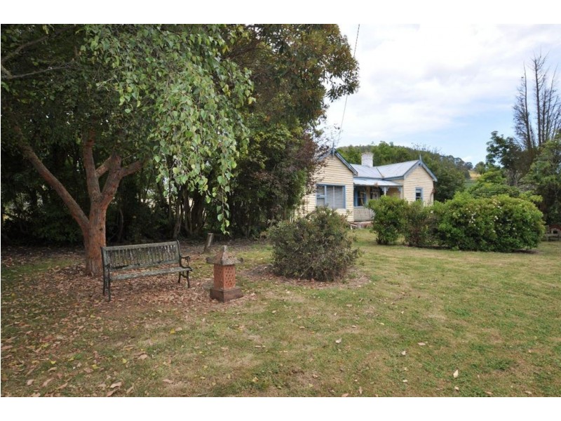 6 Phillips Road, Cairns Bay TAS 7116