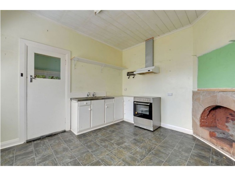 6 Phillips Road, Cairns Bay TAS 7116